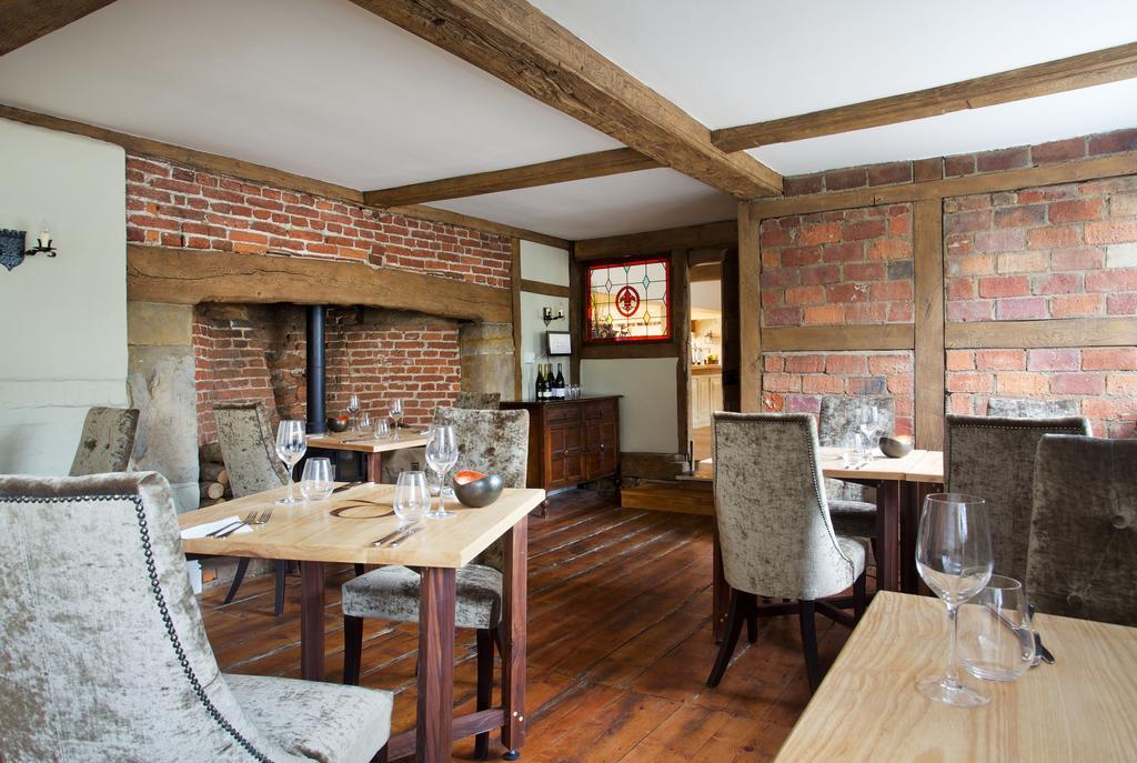 The Queen'S Inn Hawkhurst Zewnętrze zdjęcie